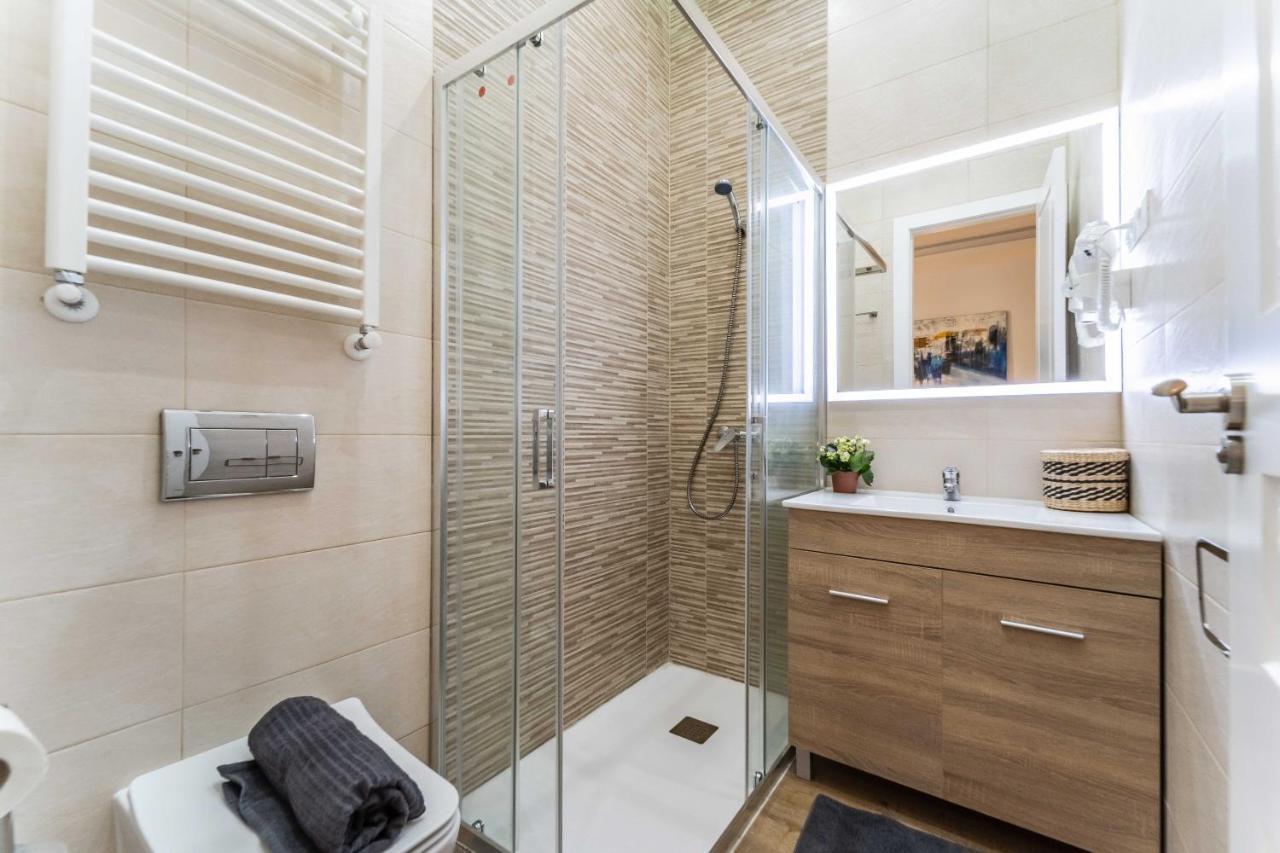 Exclusive Luxury Apartment In Central Madryt Zewnętrze zdjęcie