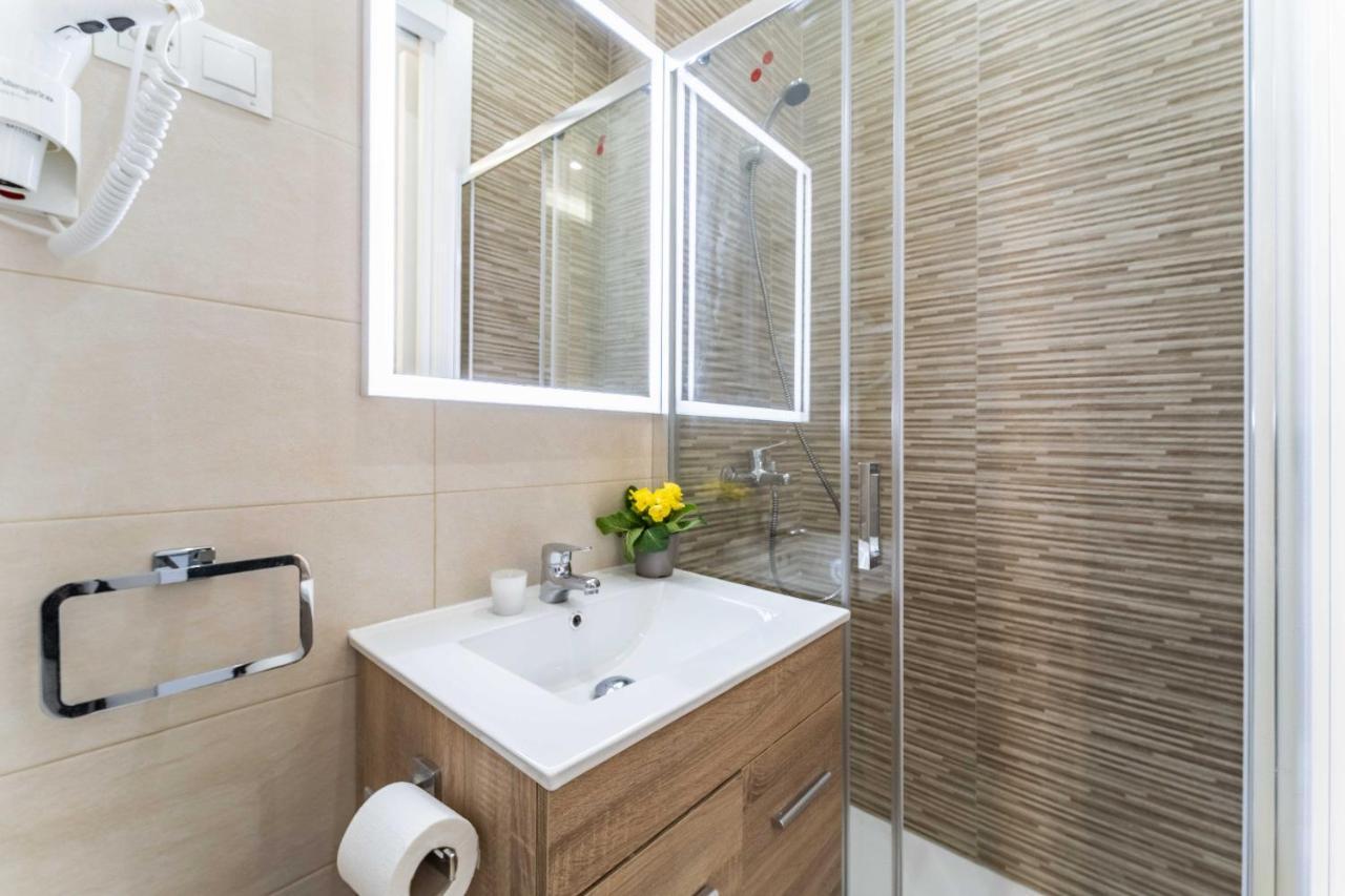 Exclusive Luxury Apartment In Central Madryt Zewnętrze zdjęcie